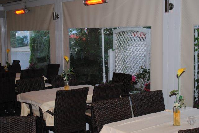 Gemütliche Sitzecke im Restaurant Don Carlo